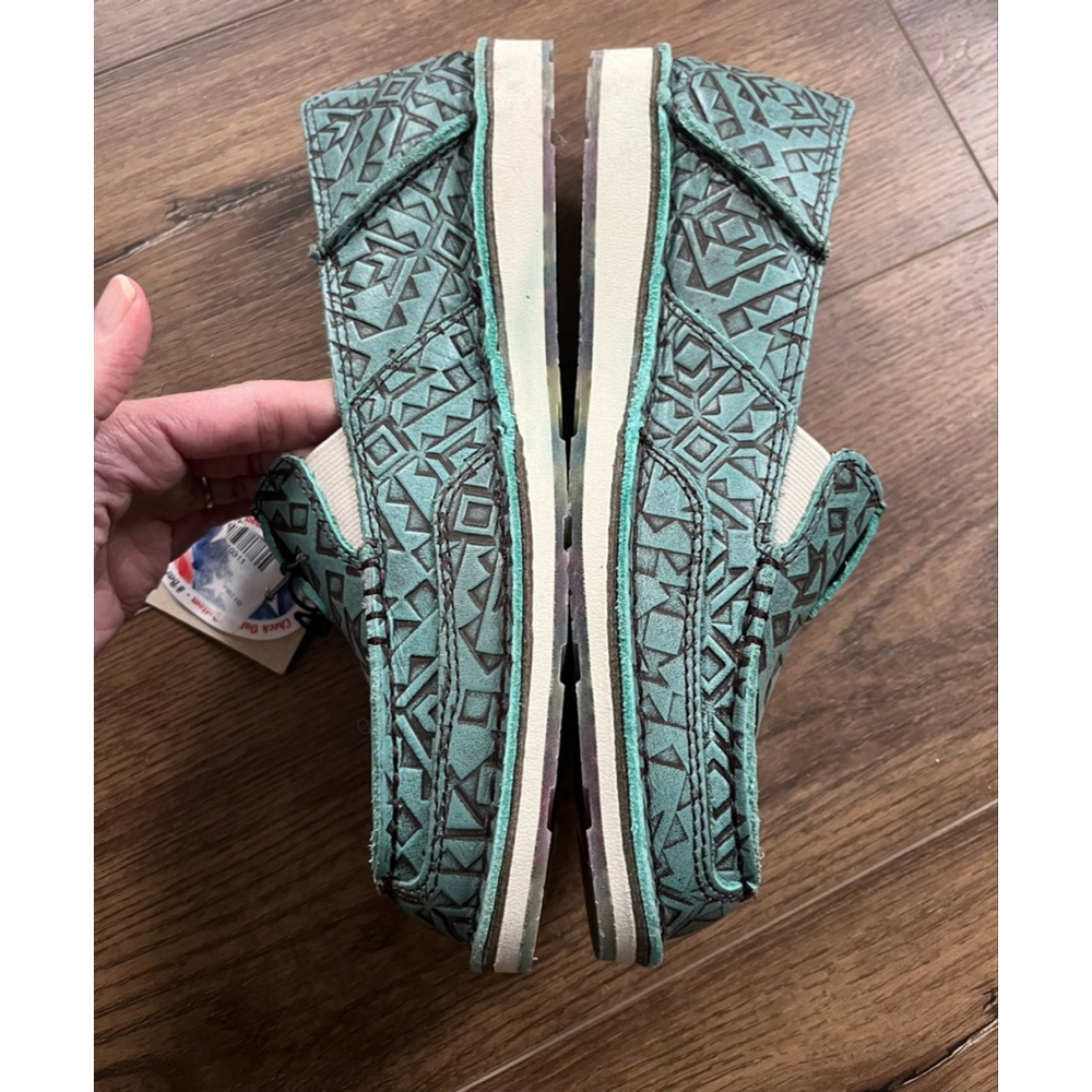 Ariat NWT women's embossed Azteca cruisers casual shoes size 8 - Picture 3 of 9